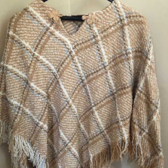 Tan plaid Irish Cape - Picture 1 of 4